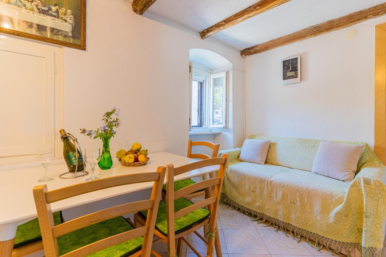 Apartmani Valun1 Esterno foto