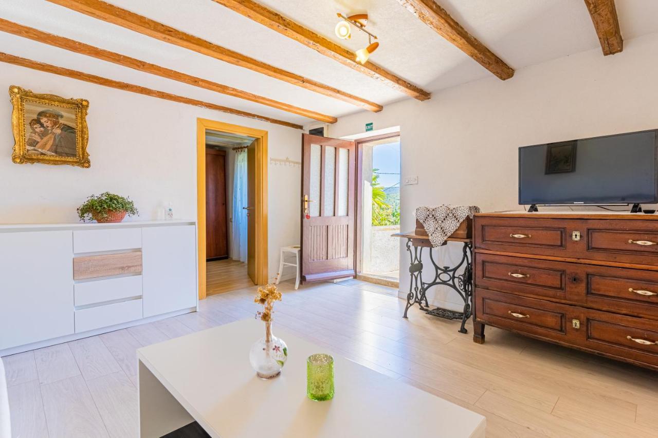 Apartmani Valun1 Esterno foto