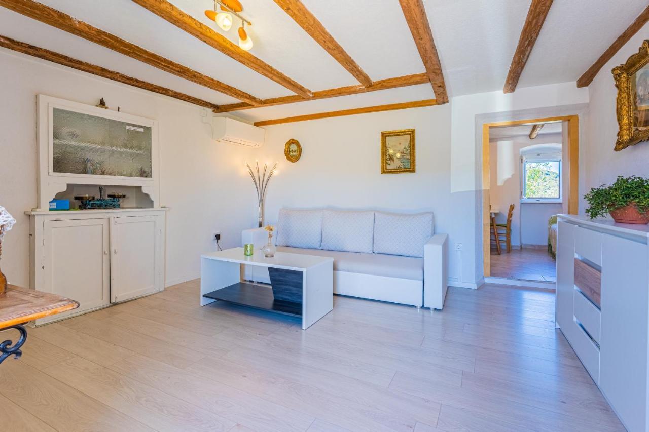 Apartmani Valun1 Esterno foto
